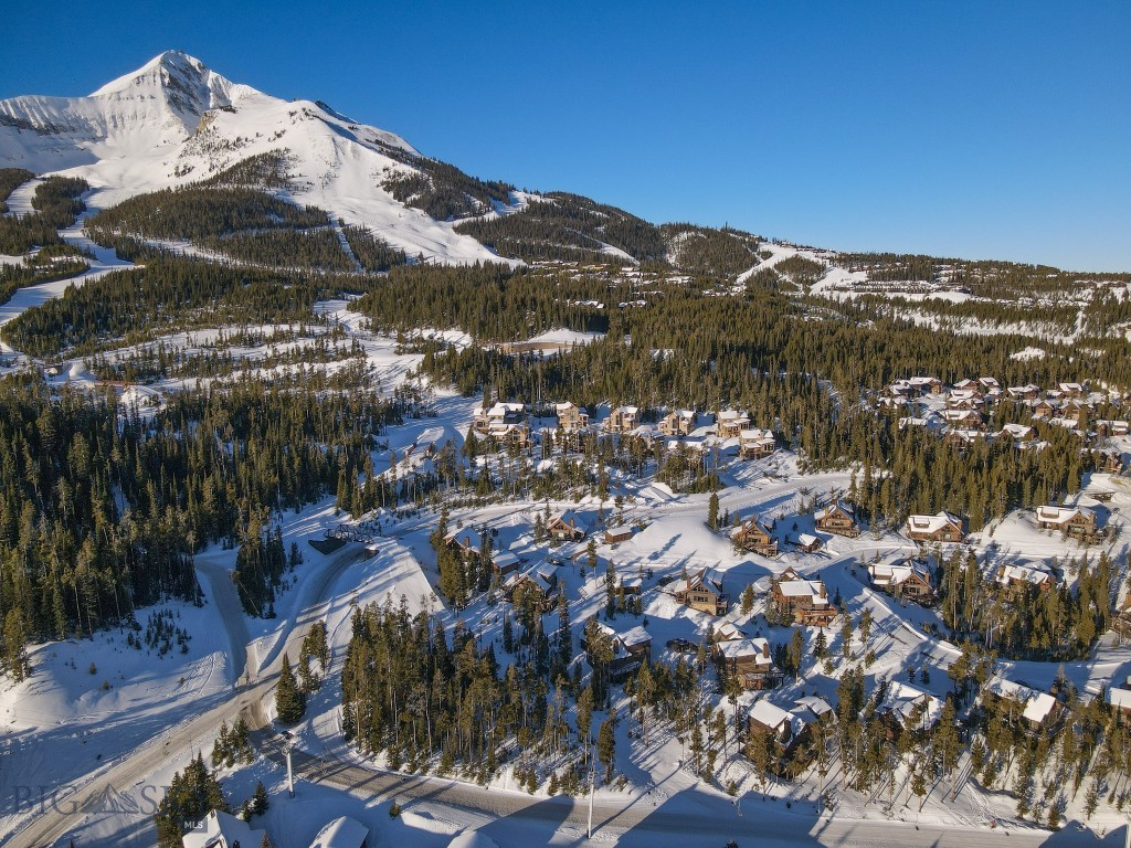 17 Manitou Loop