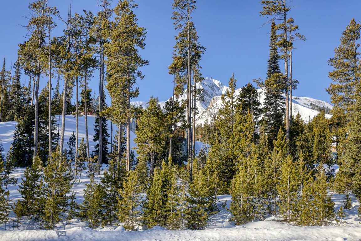 17 Manitou Loop