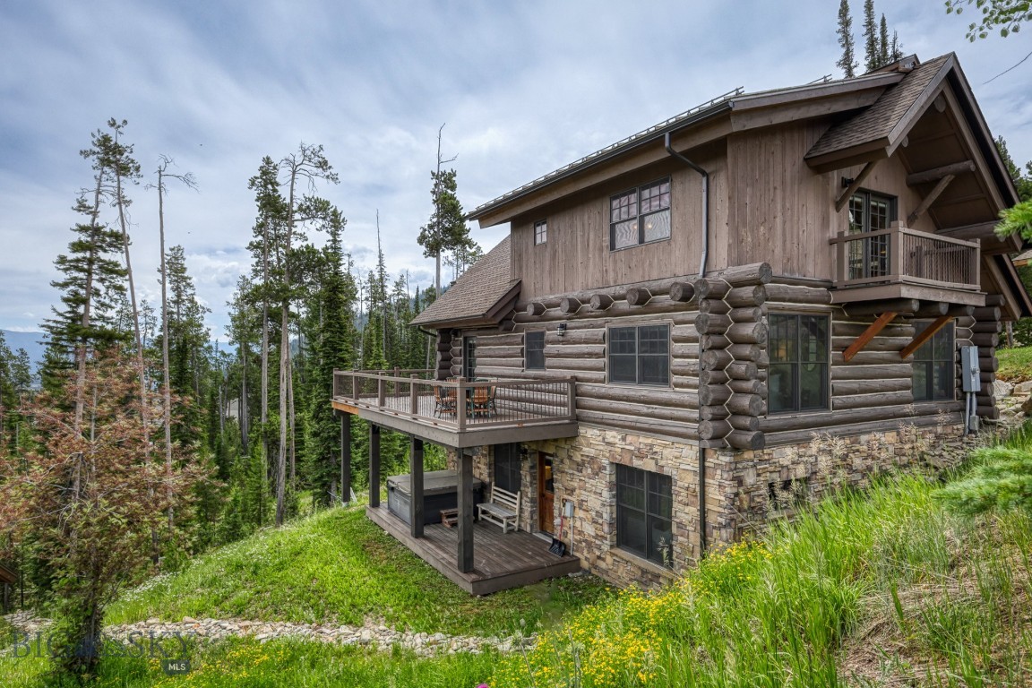 17 Manitou Loop