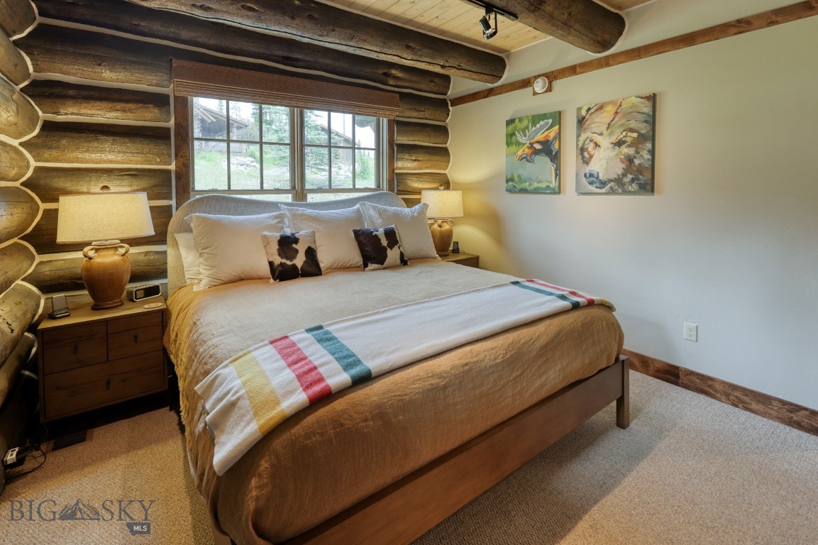 17 Manitou Loop