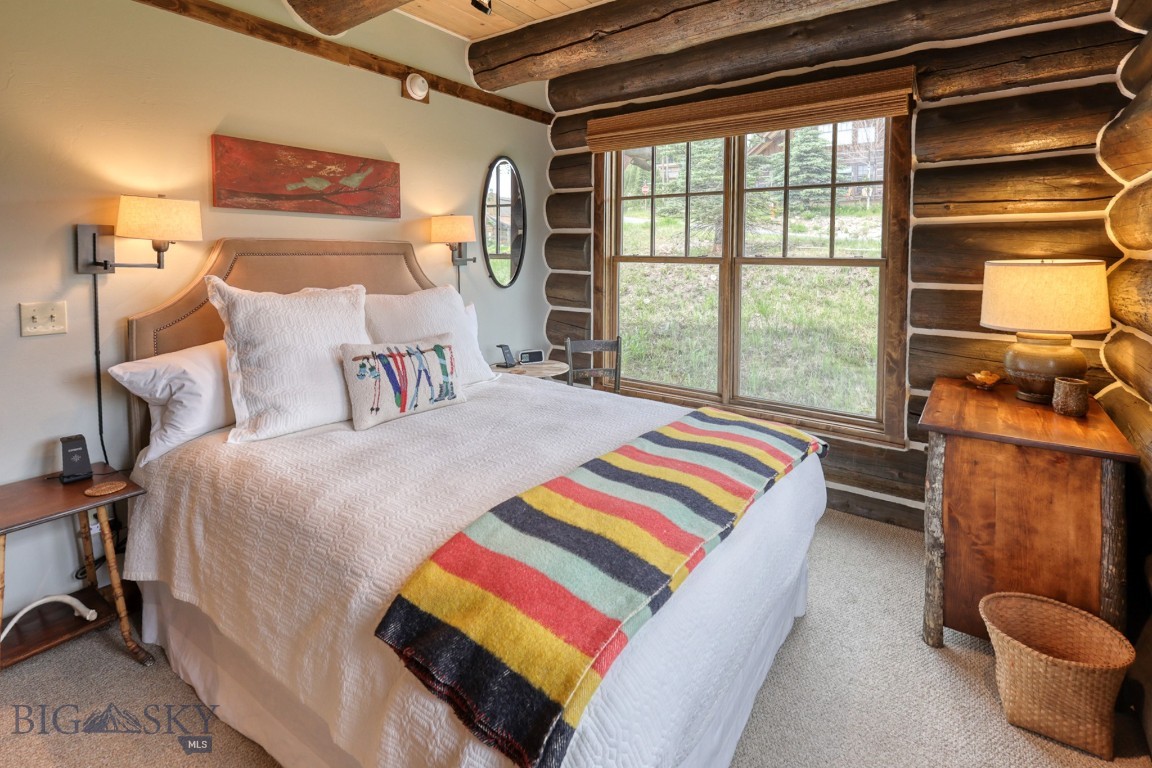 17 Manitou Loop