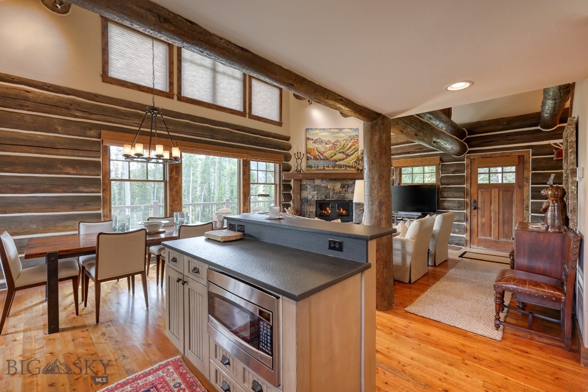 17 Manitou Loop