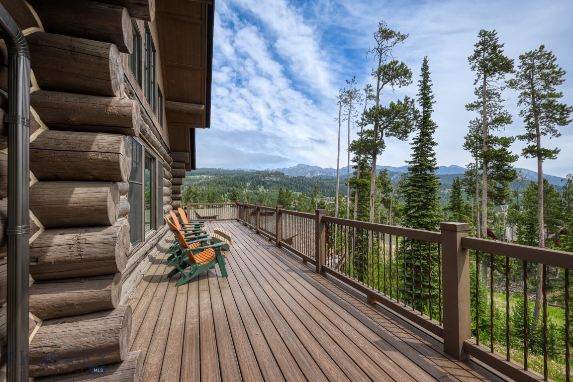 17 Manitou Loop