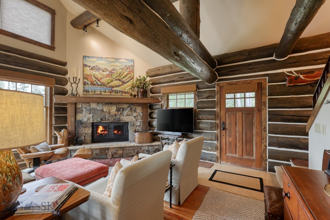 17 Manitou Loop