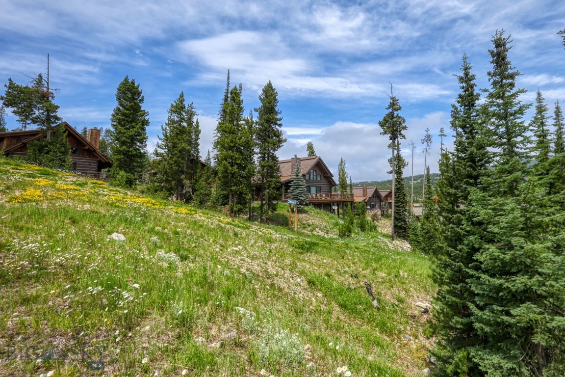 17 Manitou Loop