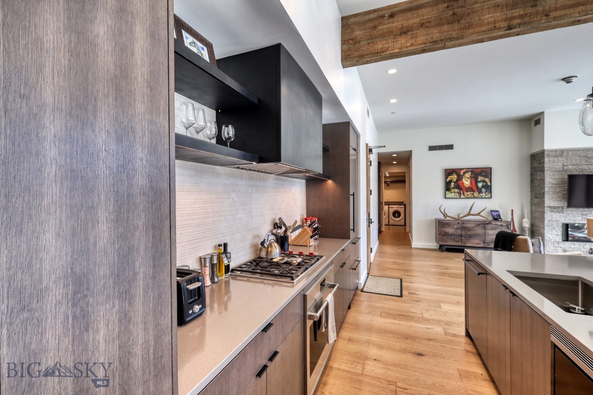 4 Boathouse Way 212