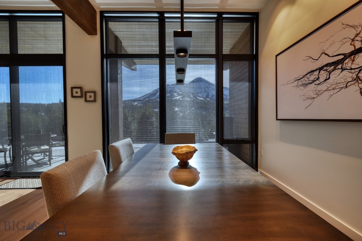 4 Boathouse Way 212