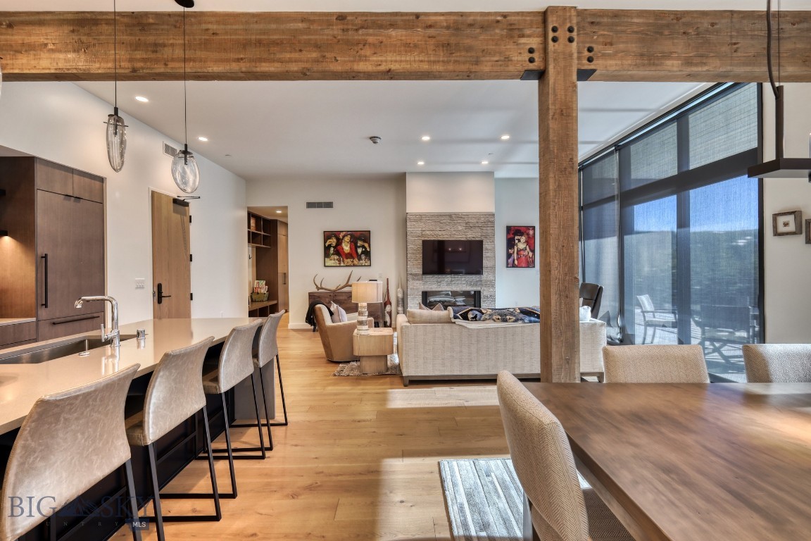 4 Boathouse Way 212