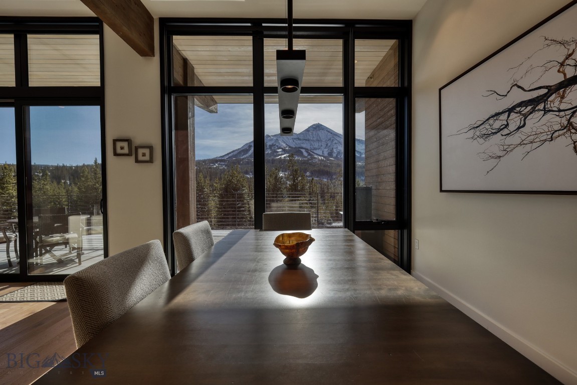 4 Boathouse Way 212