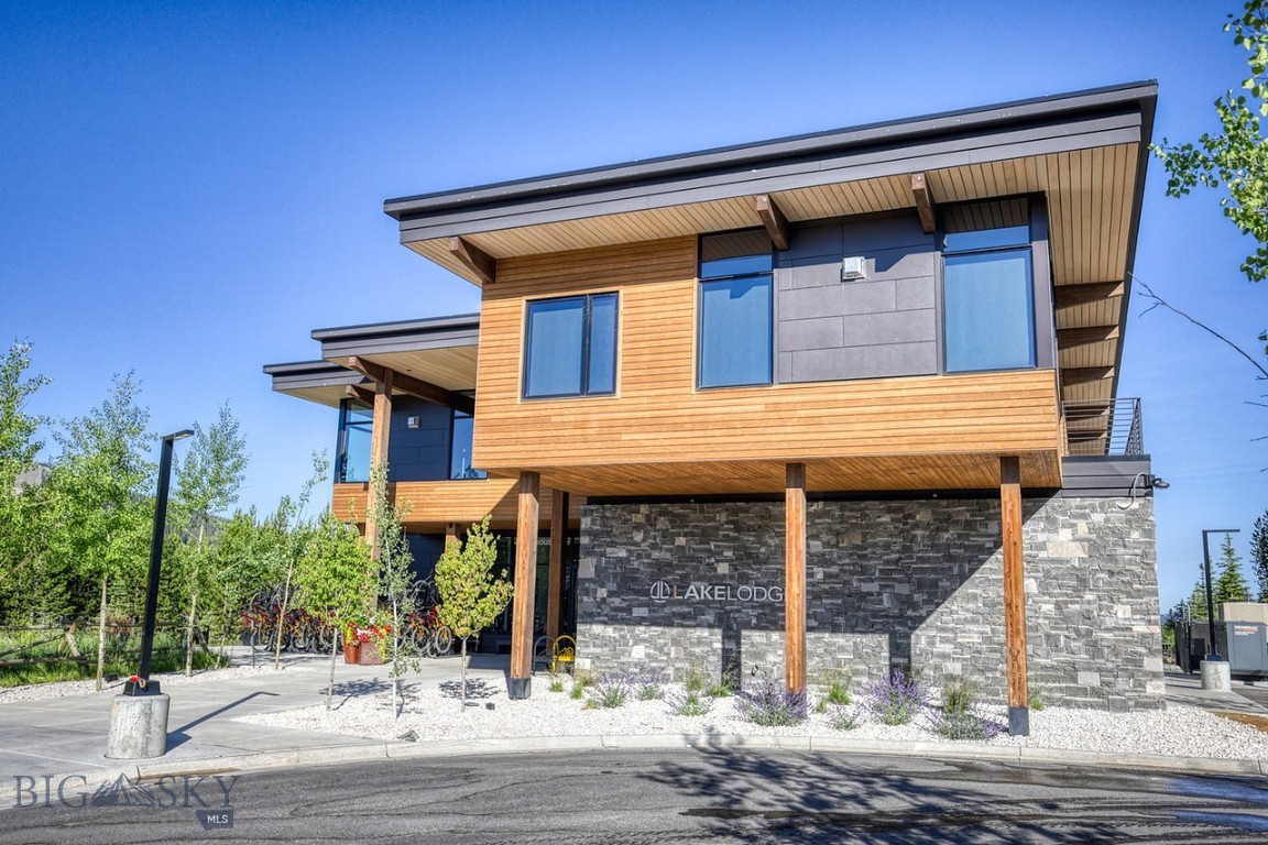 4 Boathouse Way 212