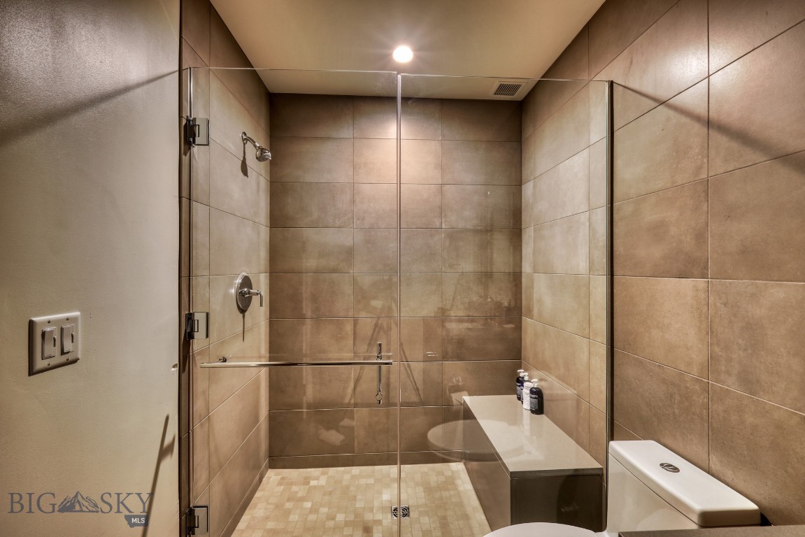 4 Boathouse Way 212