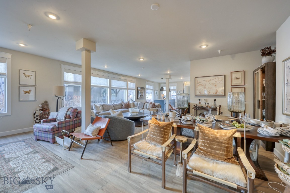 151 Center Ln 1/5