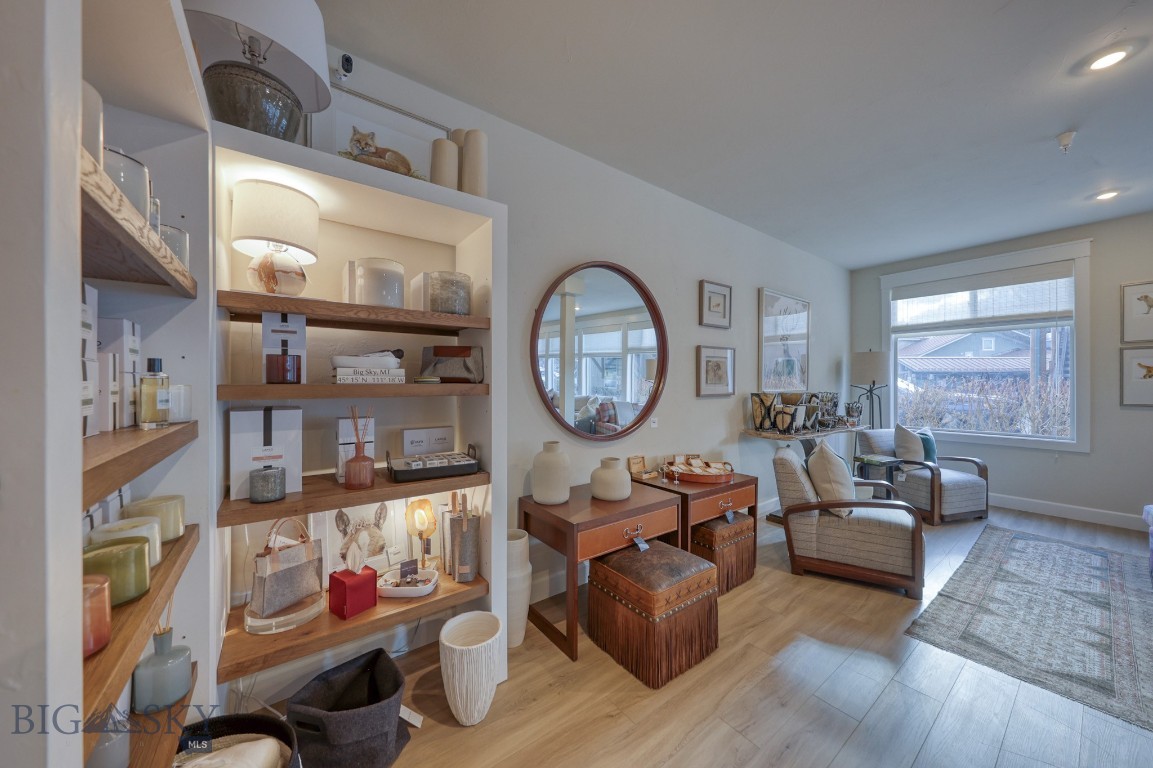 151 Center Ln 1/5