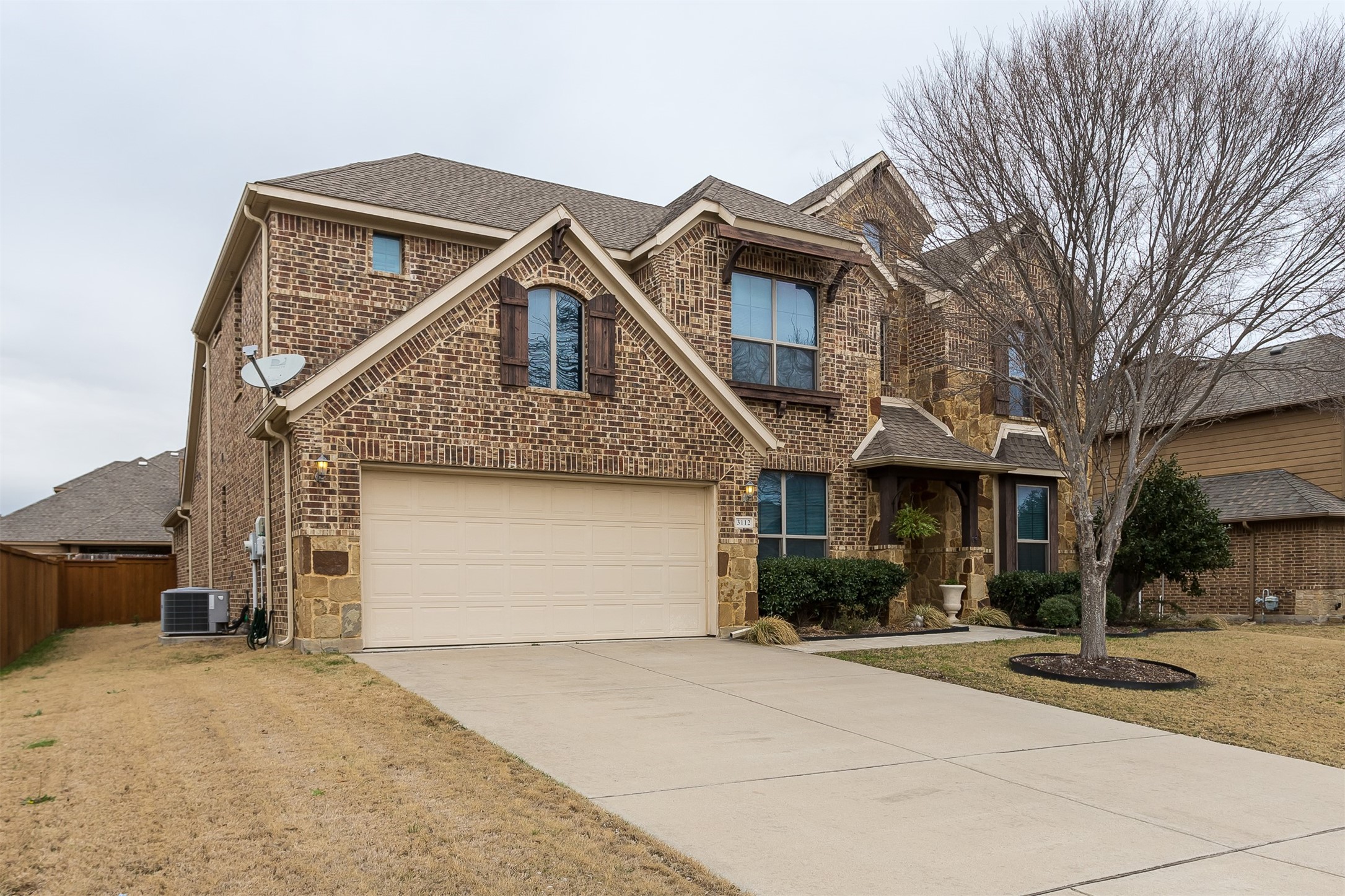 3112 Paseo