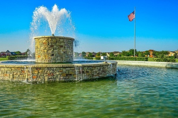 3885 Mirror Fountain Circle