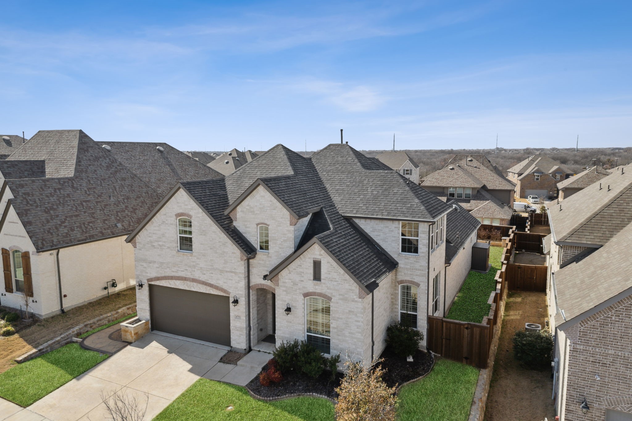 4751 Desert Willow