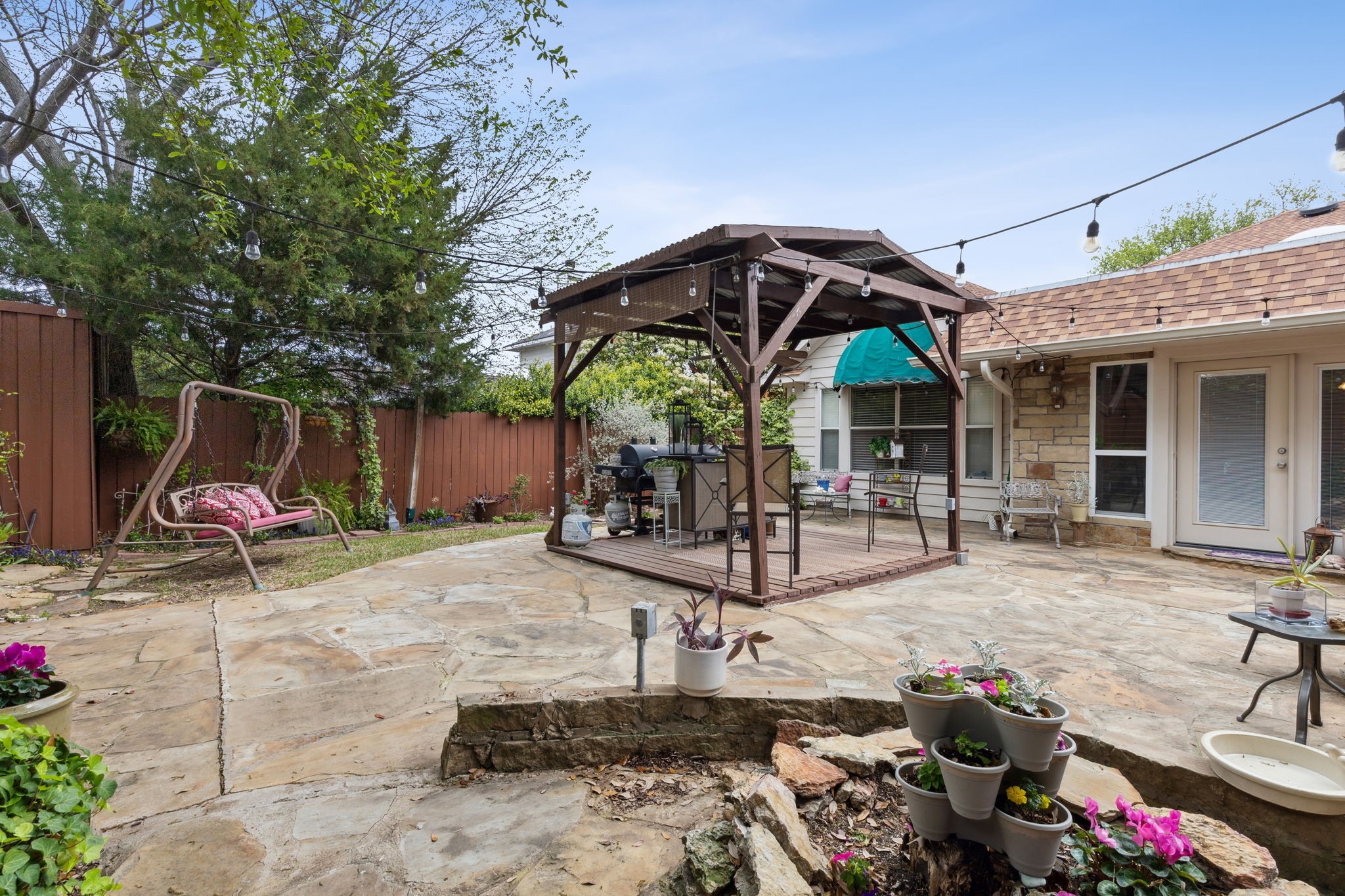 6513 Warwick Drive