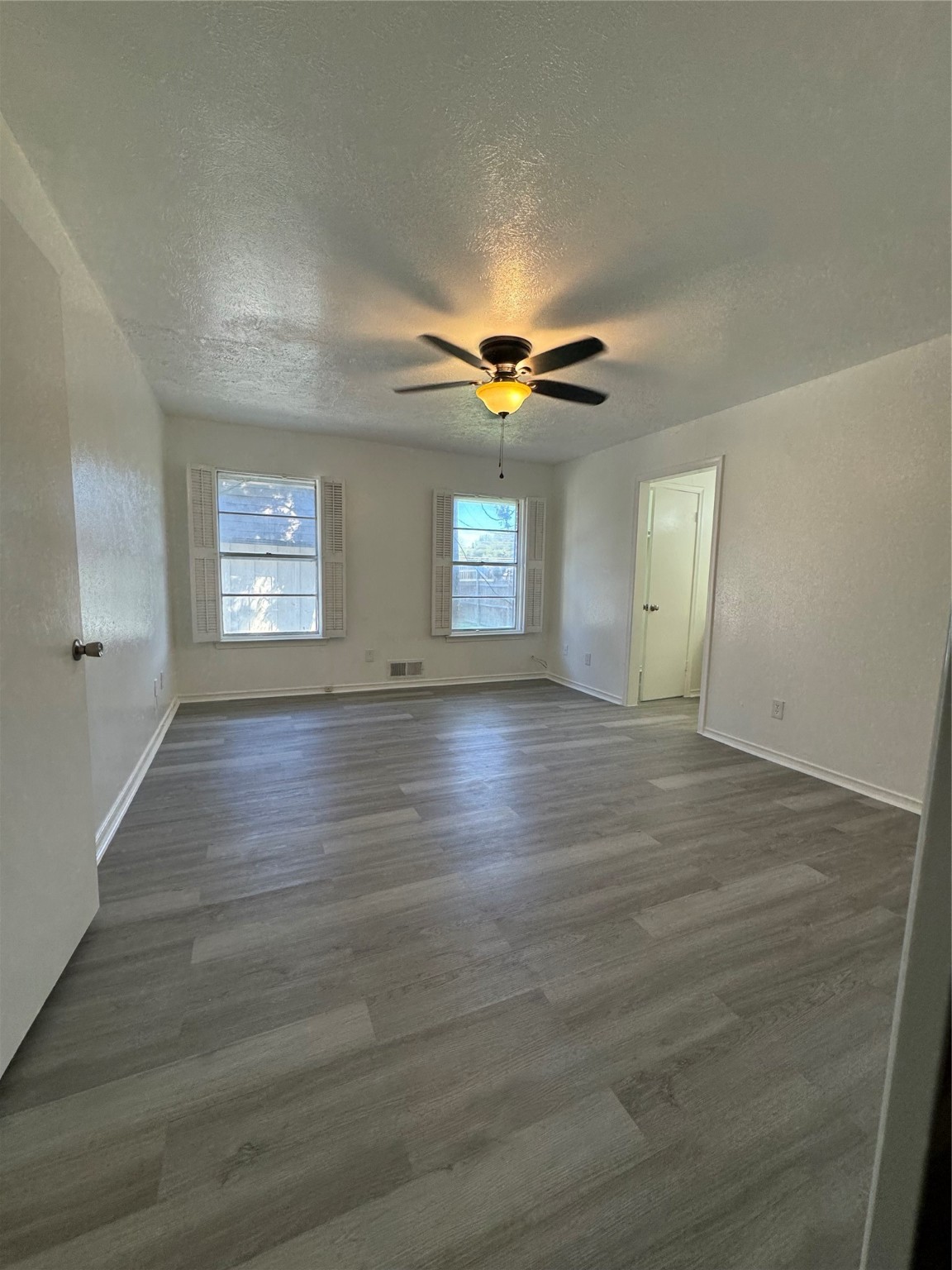 7747 dentcrest Drive