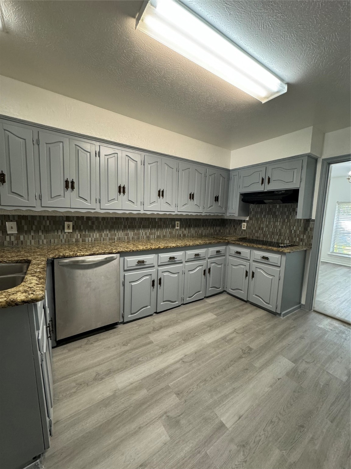 7747 dentcrest Drive