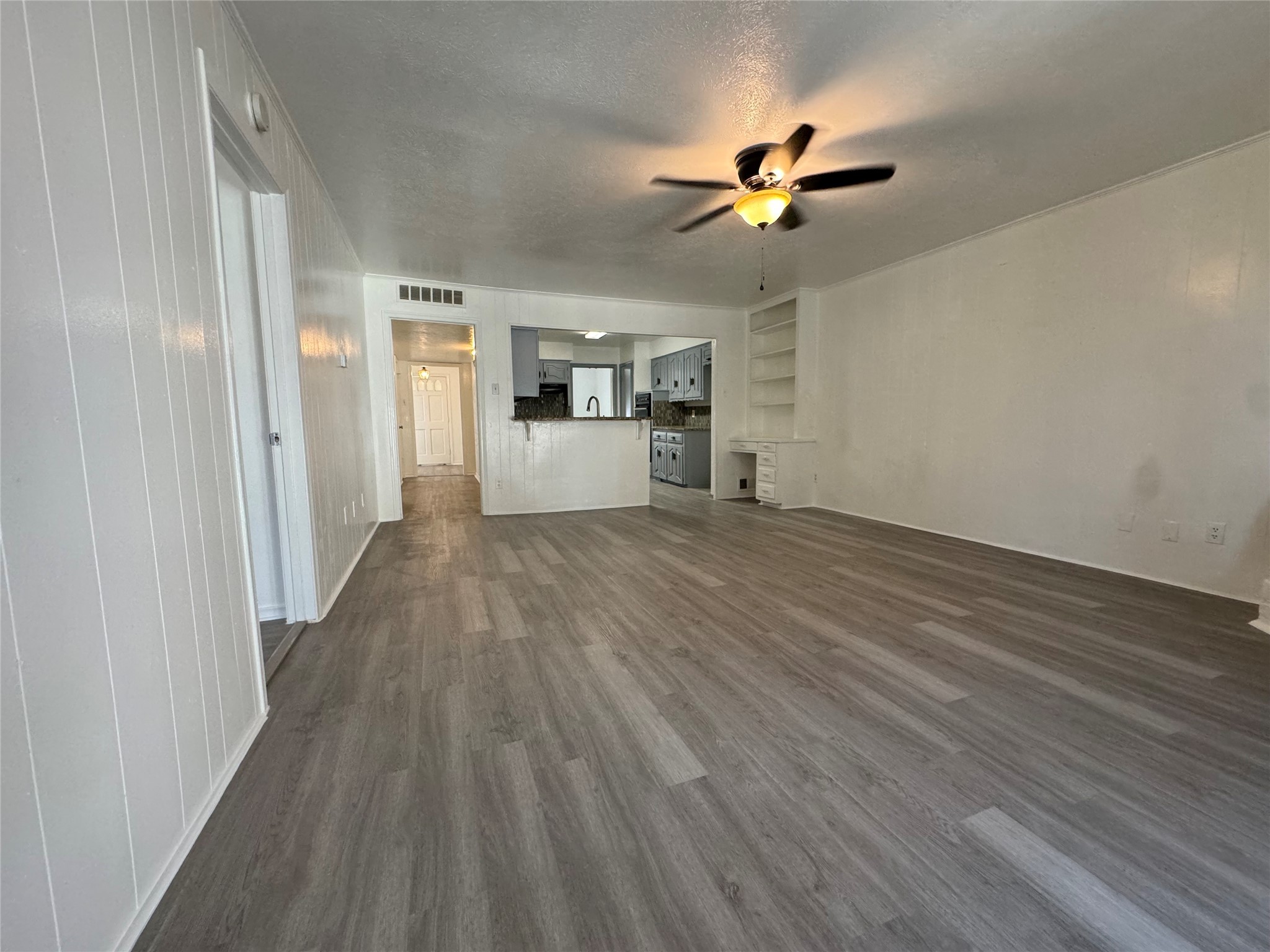 7747 dentcrest Drive