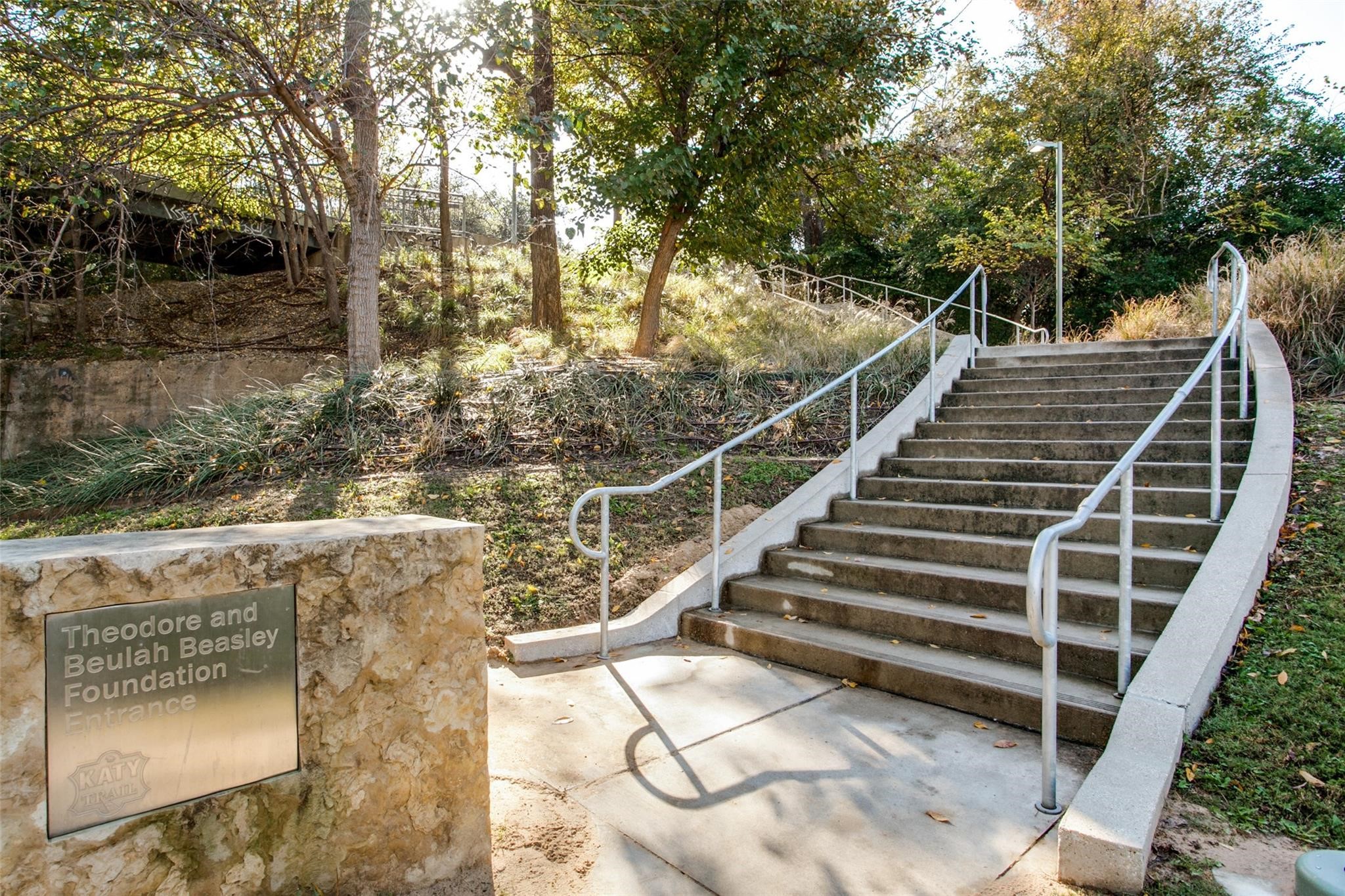 3225 Turtle Creek Boulevard 306