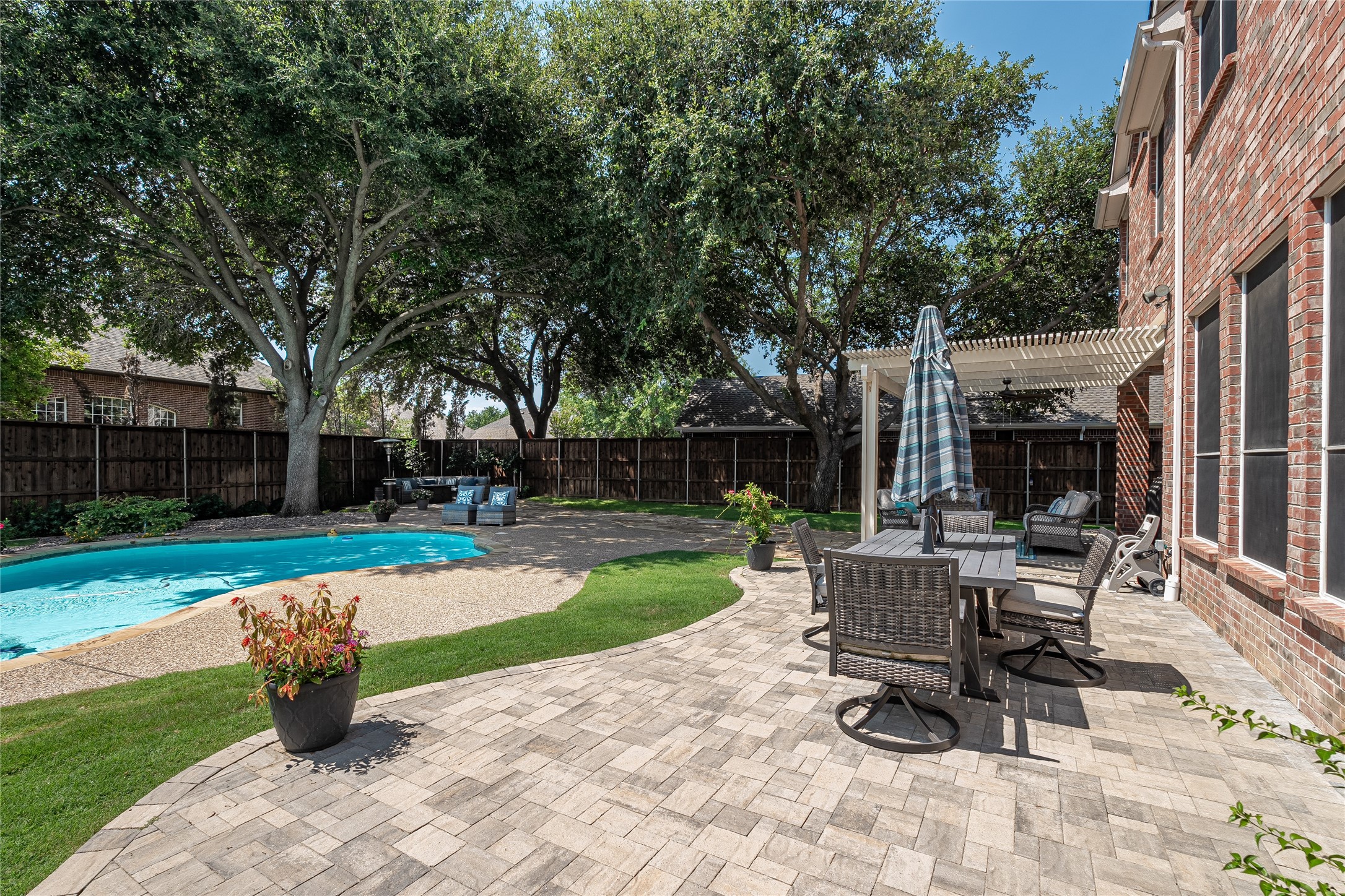 3421 Dorchester Court