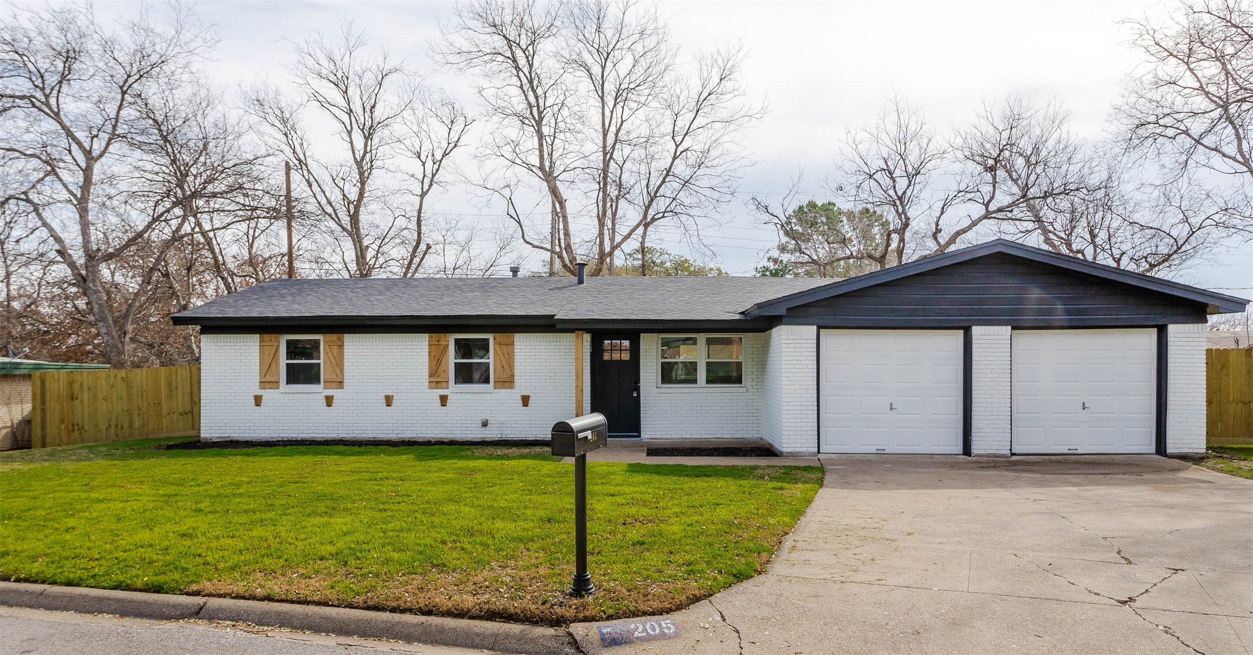 205 Vernon Castle Avenue