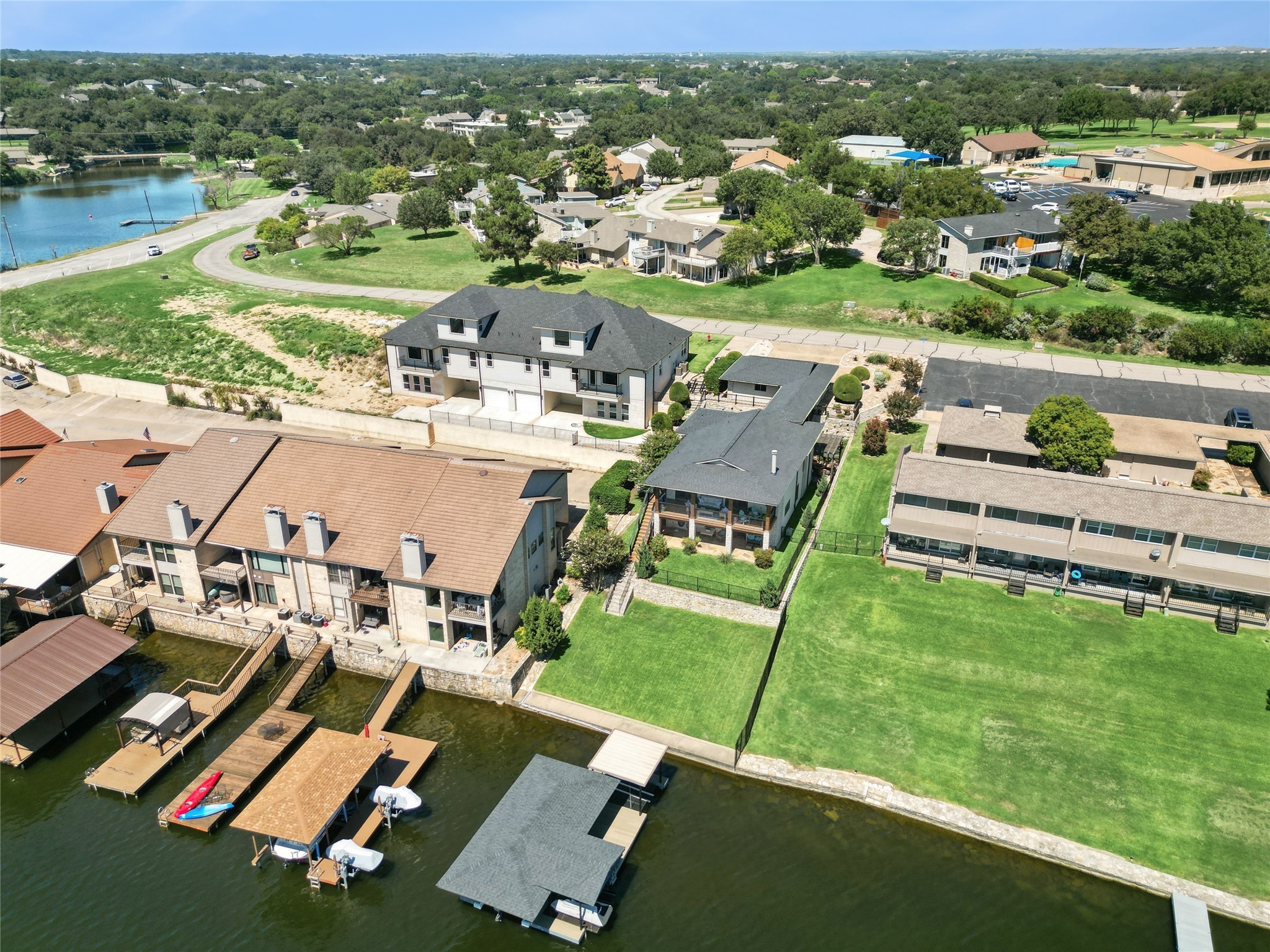 5132 Country Club Drive