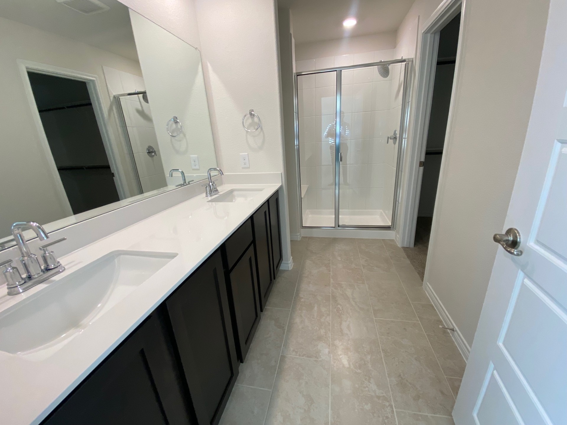 7405 Mayplace