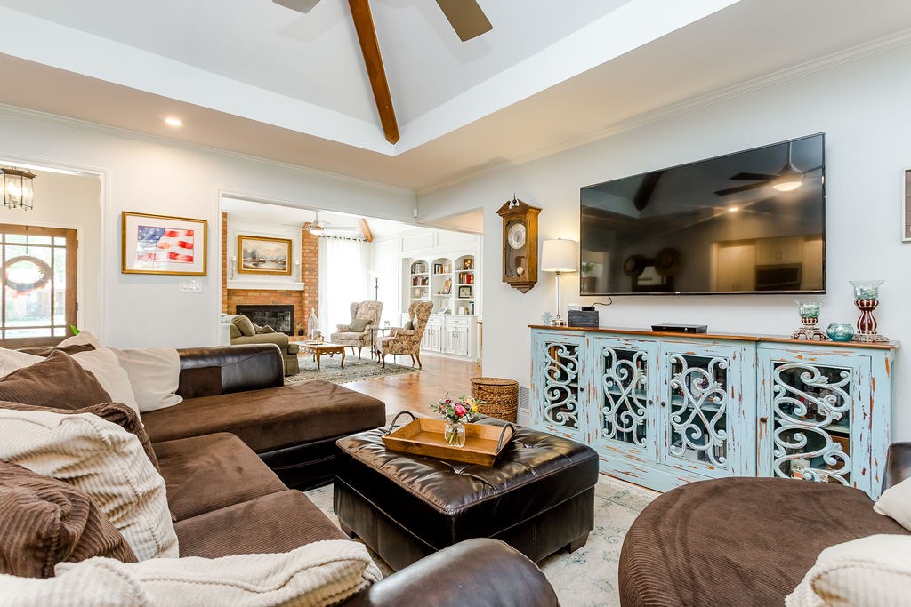 2563 Primrose Drive