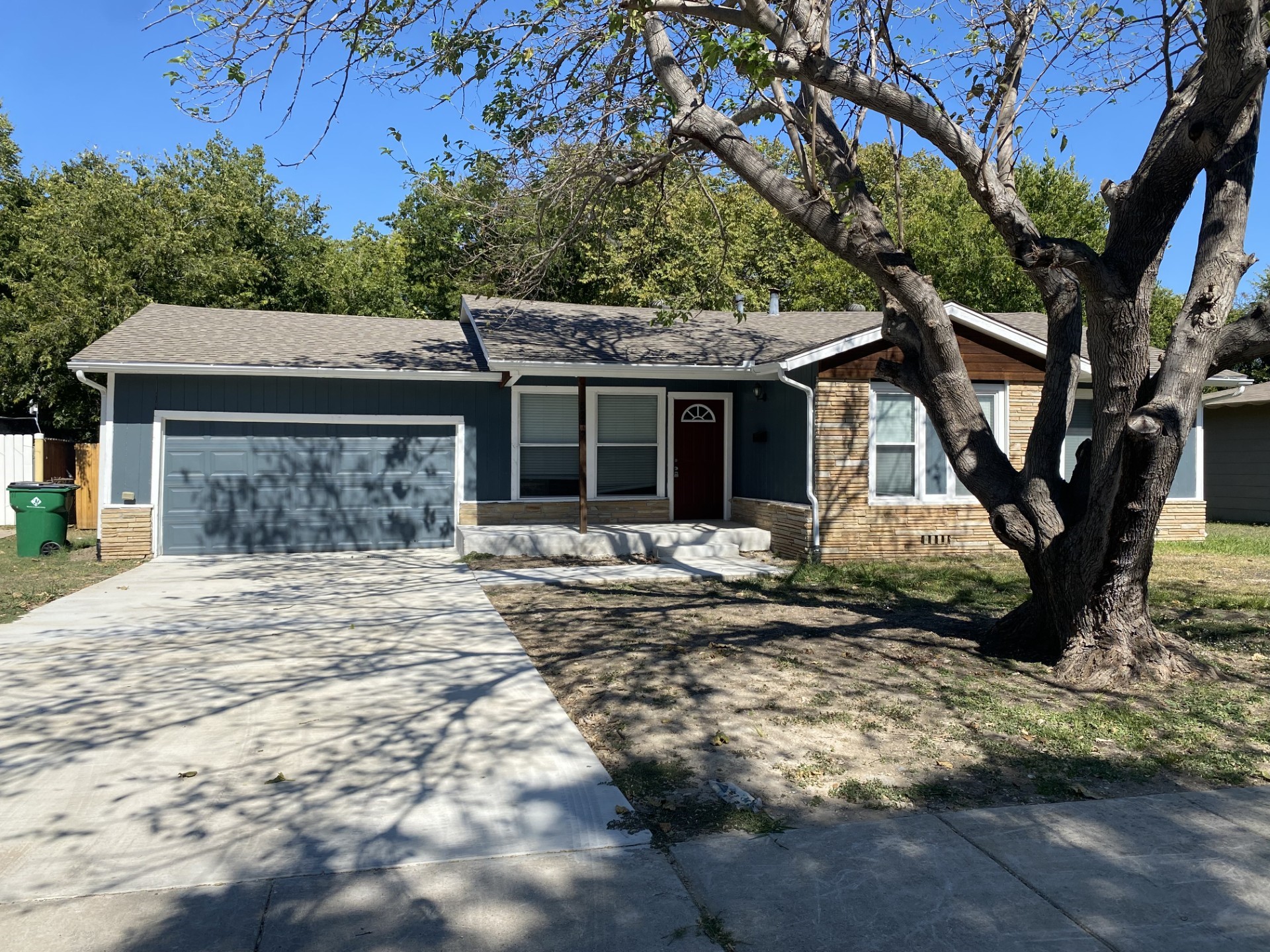 5217 Jerri Lane