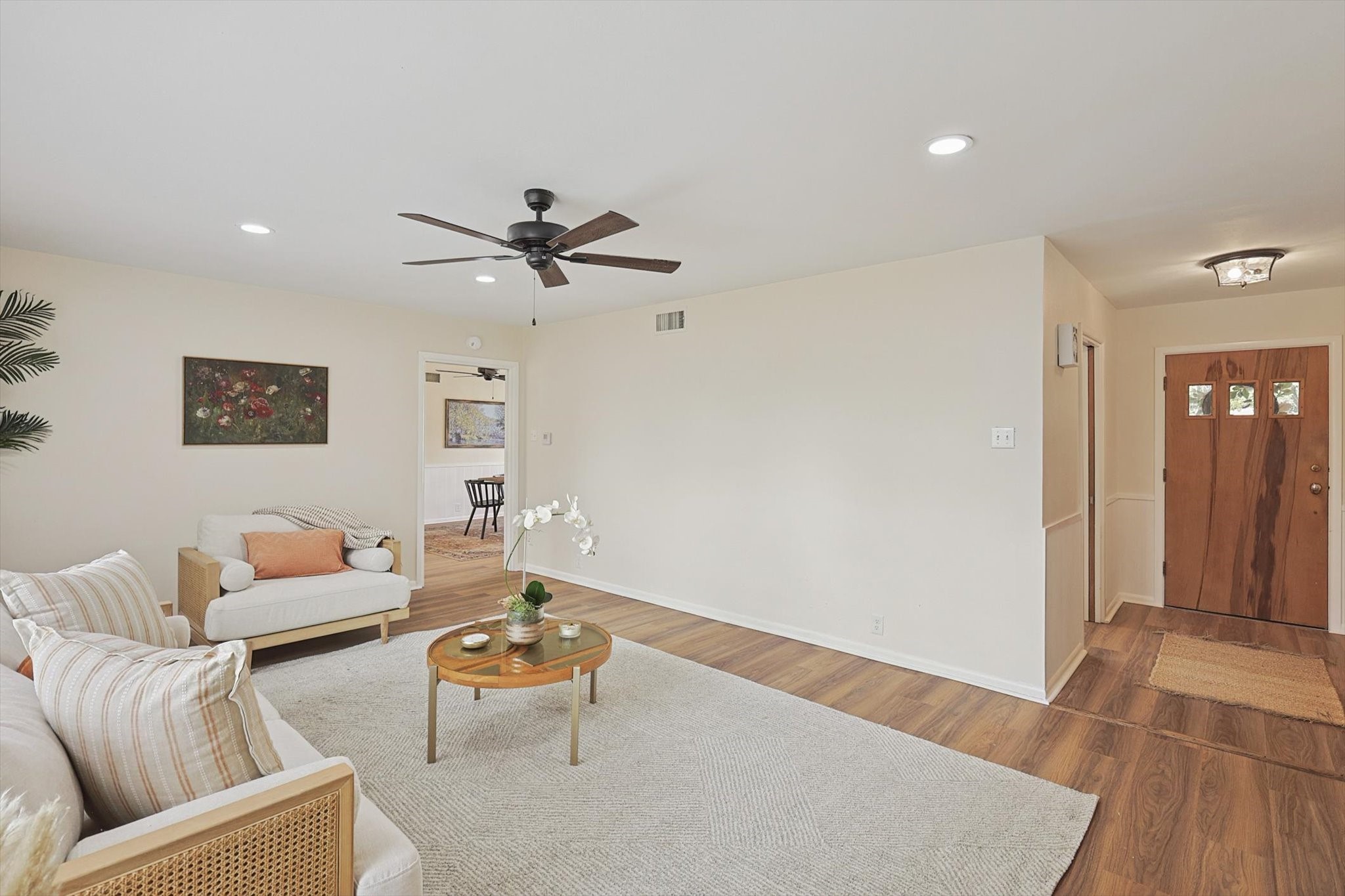 1108 W Brockett Street