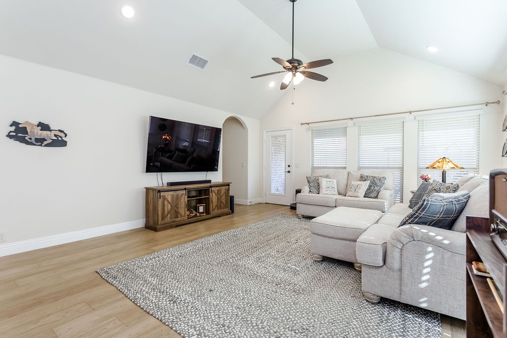 803 Crescent Way
