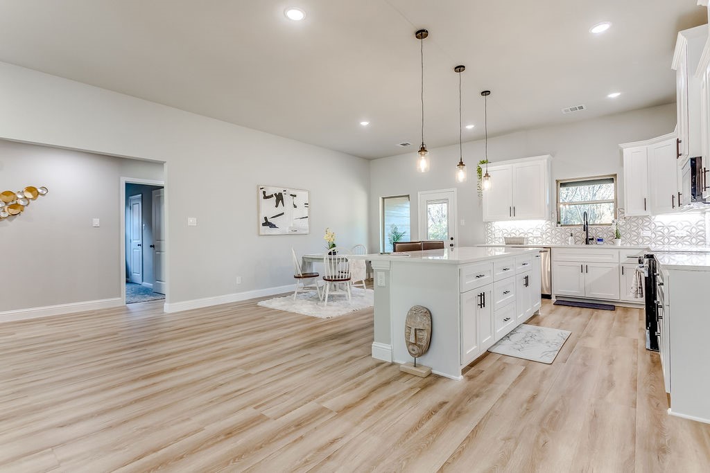 506 Mineral Wells Street