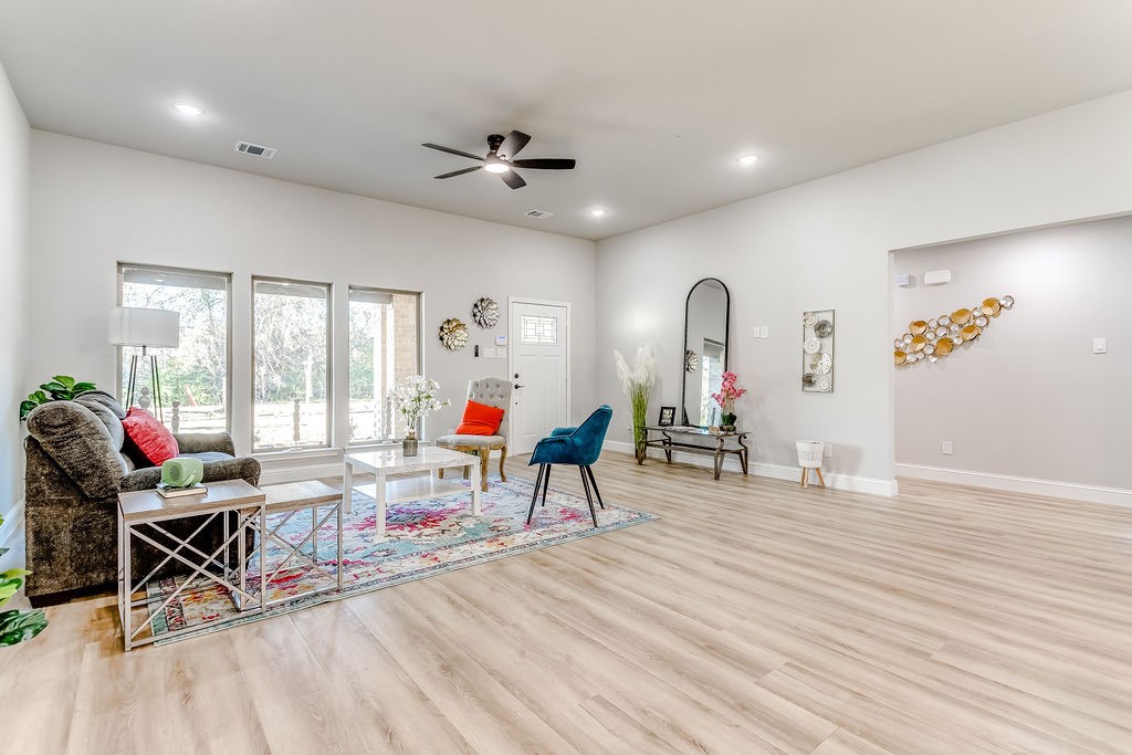 506 Mineral Wells Street