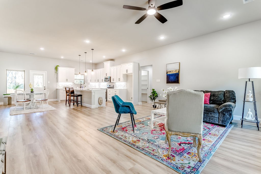 506 Mineral Wells Street