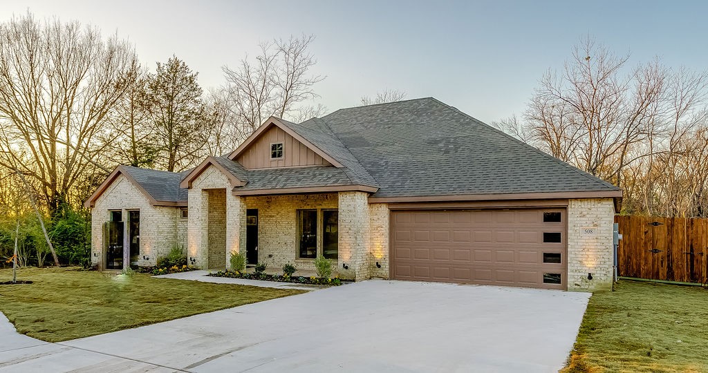 508 Mineral Wells