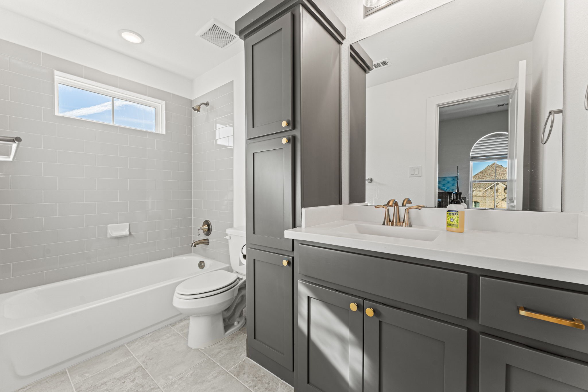 4121 Sandbrock Parkway