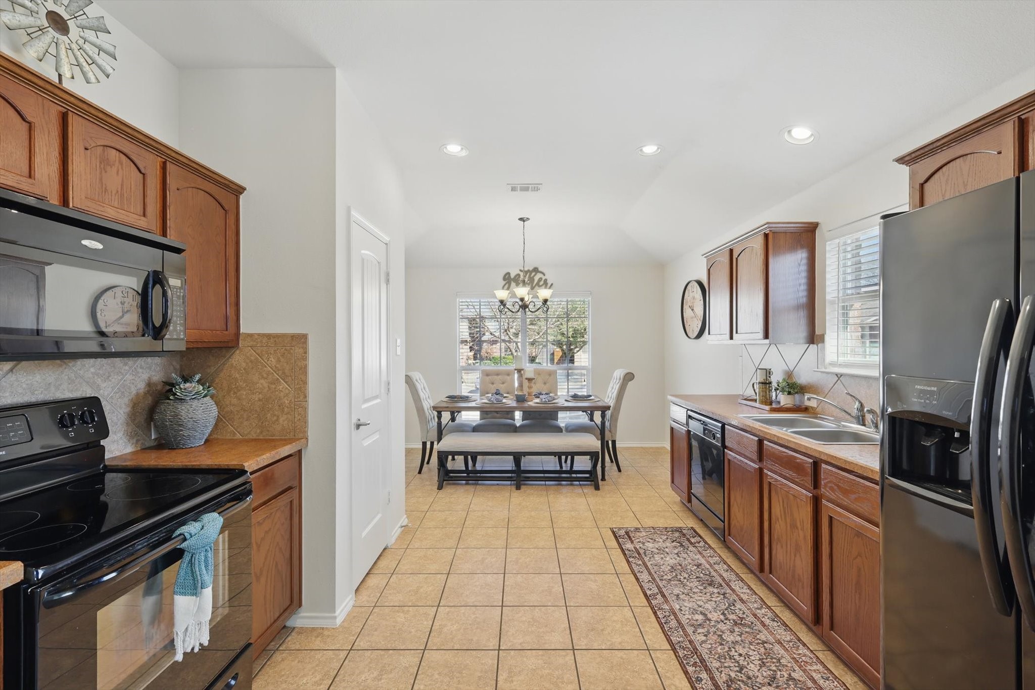 717 Acacia Drive