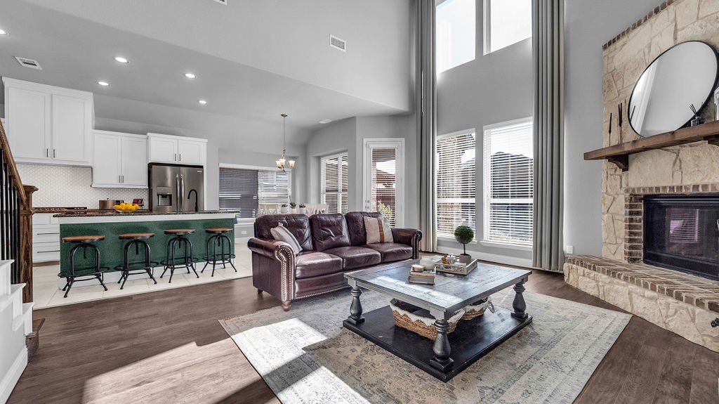1521 Torrent Drive