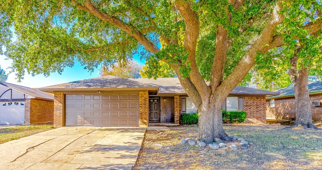 5314 Tamarack Court