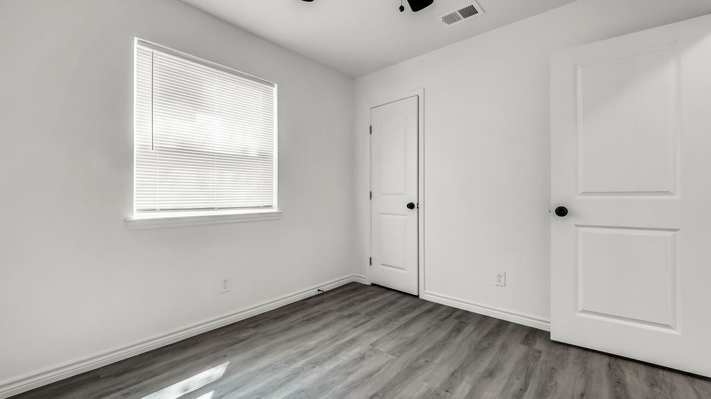 4016 Robertson Drive