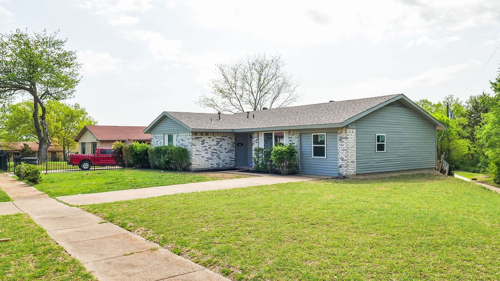 4016 Robertson Drive