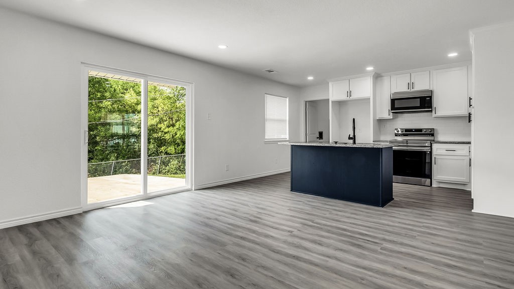 4016 Robertson Drive