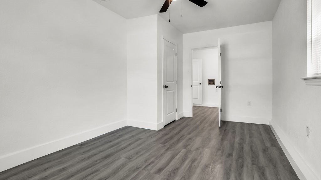 4016 Robertson Drive