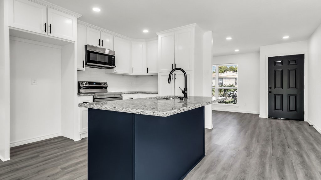 4016 Robertson Drive