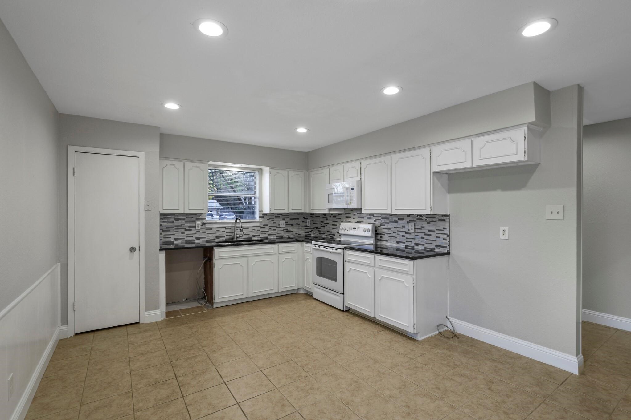 406 Colgate Court