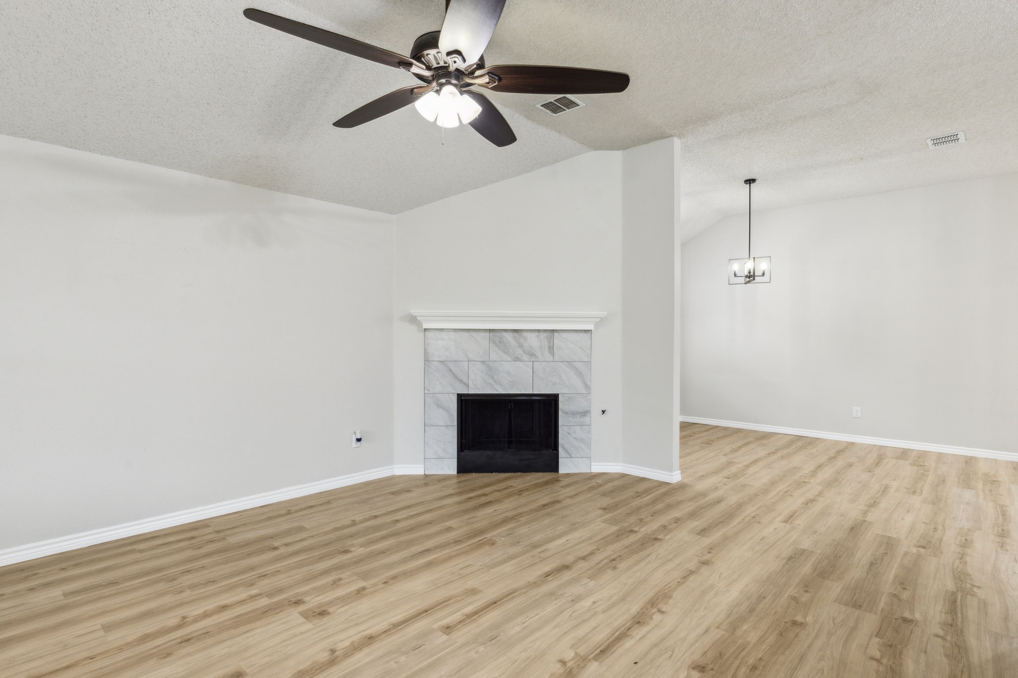 1019 Chelsea Lane