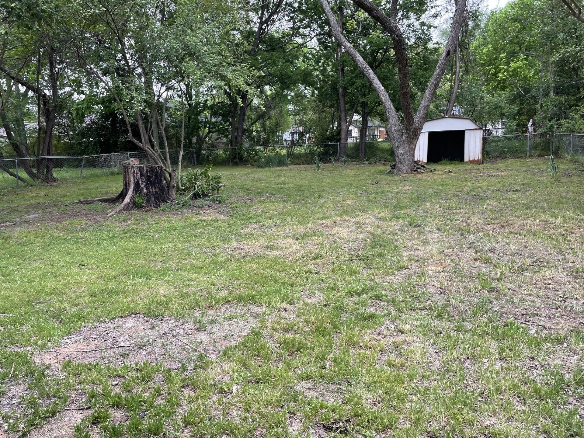 513 W Florence Street