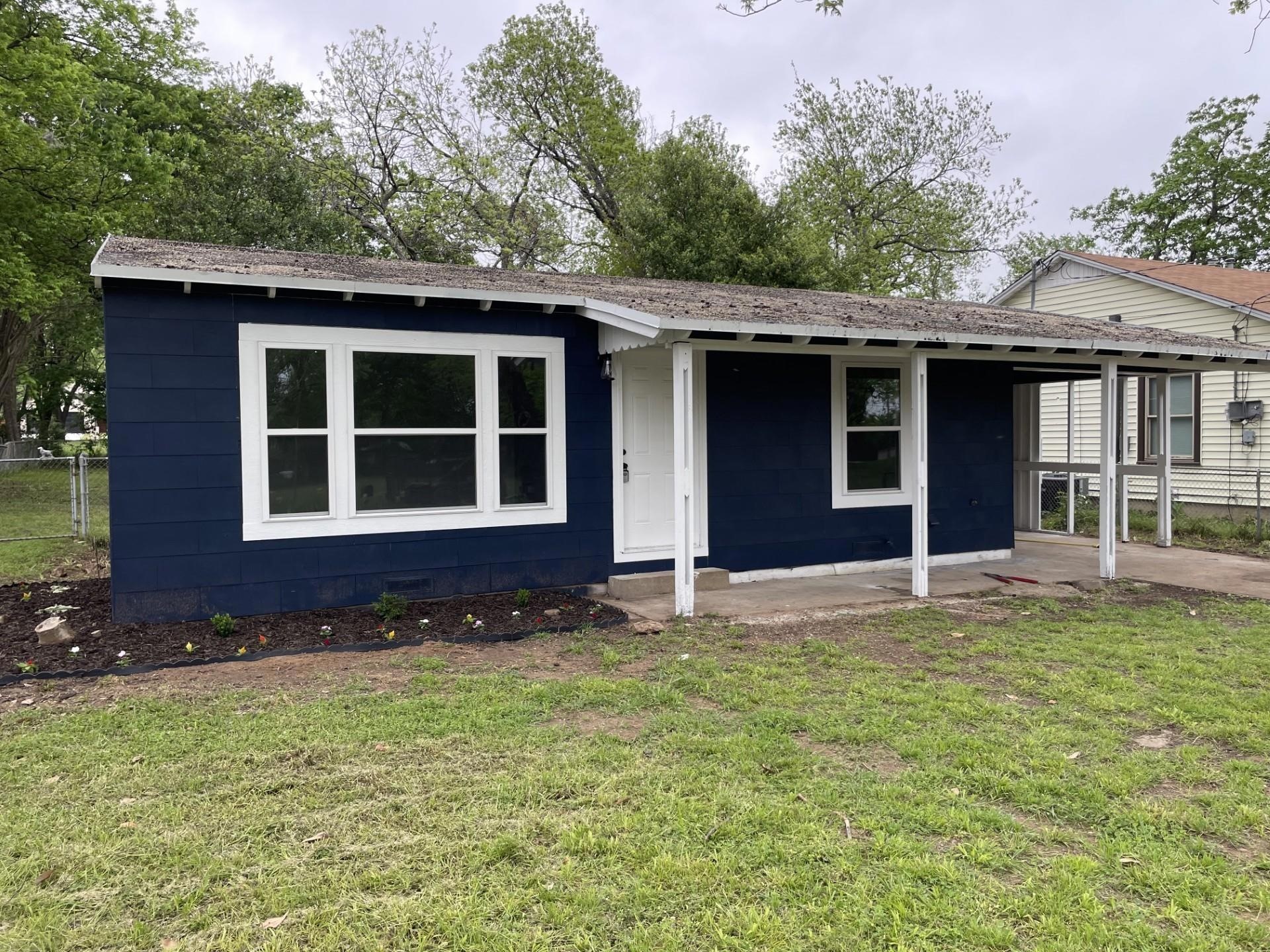 513 W Florence Street